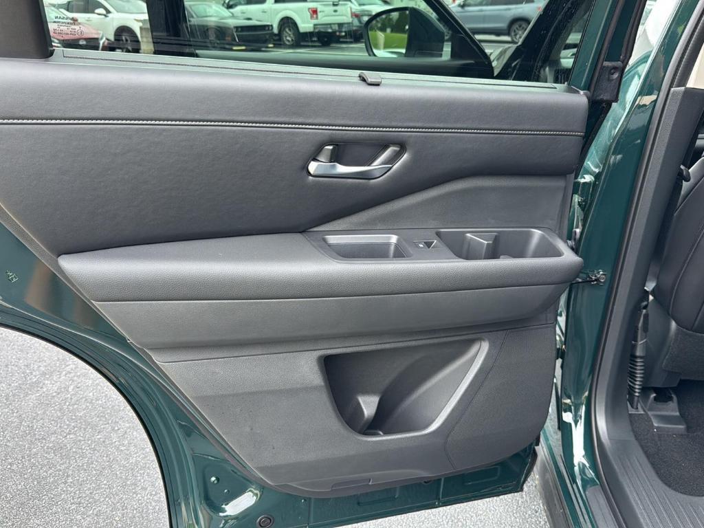 new 2025 Nissan Pathfinder car, priced at $40,719