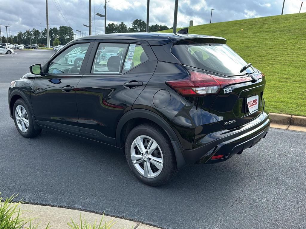 new 2025 Nissan Kicks Play car, priced at $21,645