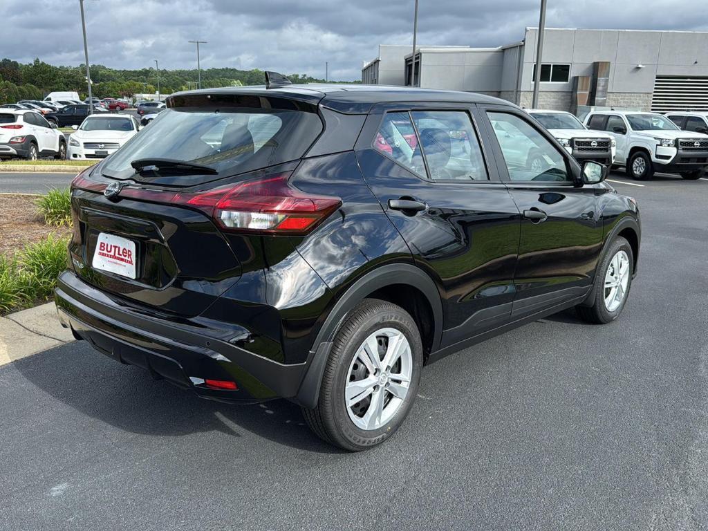 new 2025 Nissan Kicks Play car, priced at $21,645