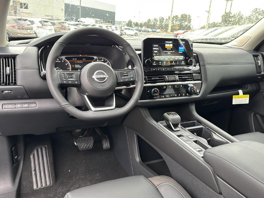 new 2025 Nissan Pathfinder car, priced at $42,321