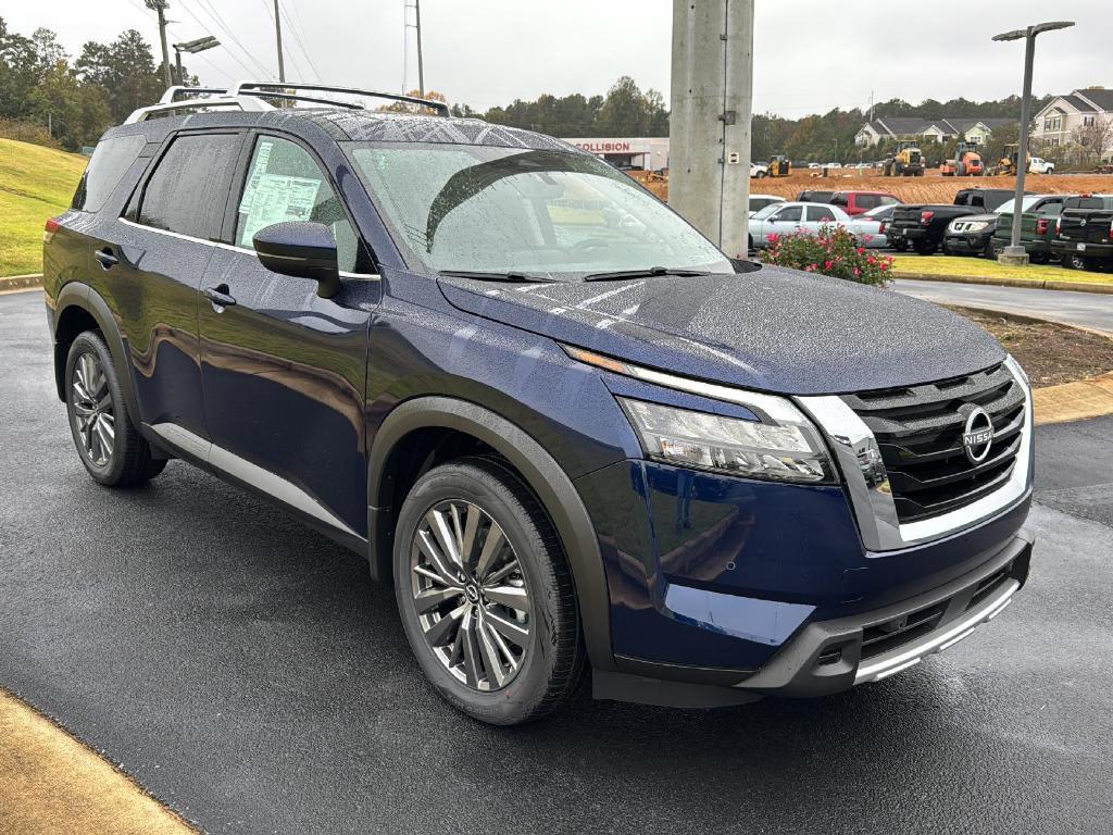 new 2025 Nissan Pathfinder car, priced at $42,321