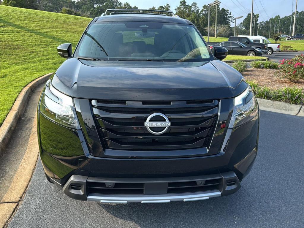 new 2025 Nissan Pathfinder car, priced at $41,153