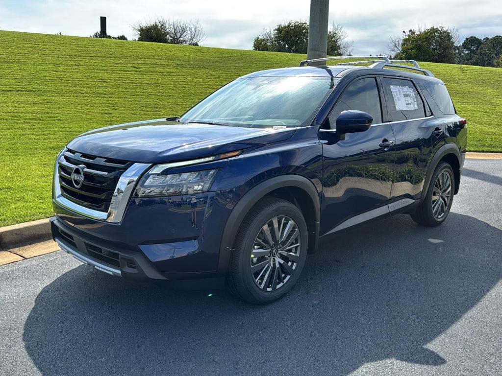 new 2025 Nissan Pathfinder car, priced at $43,405