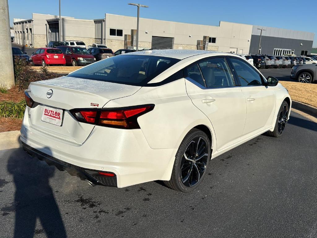 new 2025 Nissan Altima car, priced at $28,422