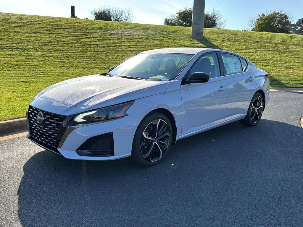 new 2025 Nissan Altima car, priced at $28,450