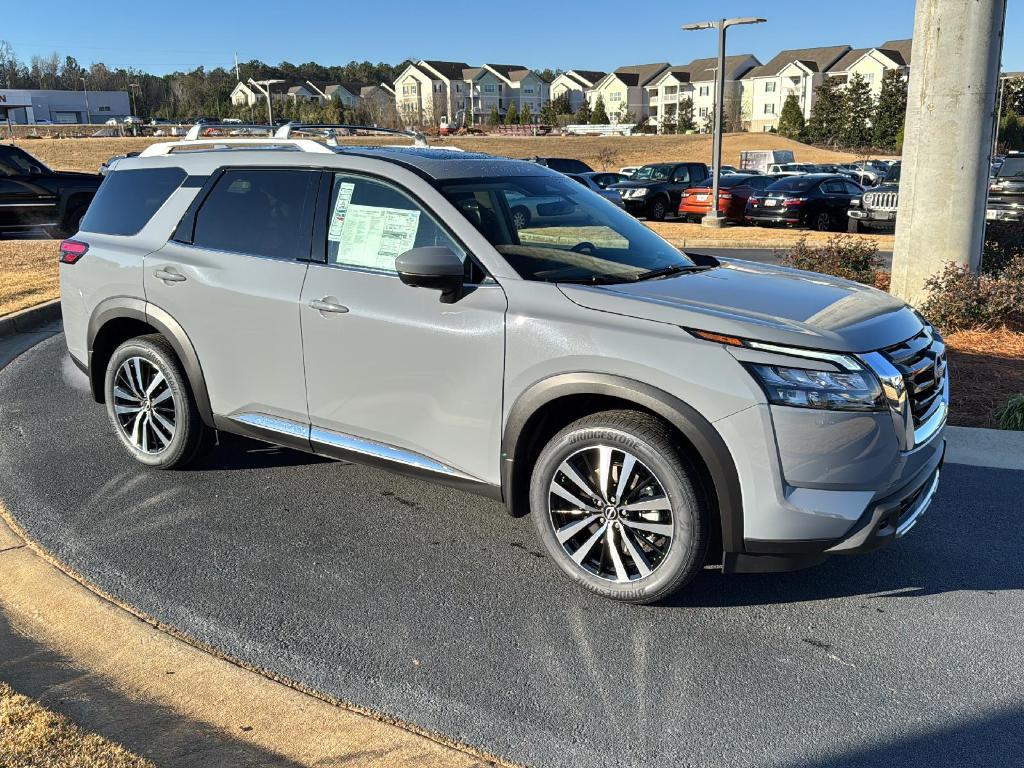 new 2025 Nissan Pathfinder car, priced at $48,522