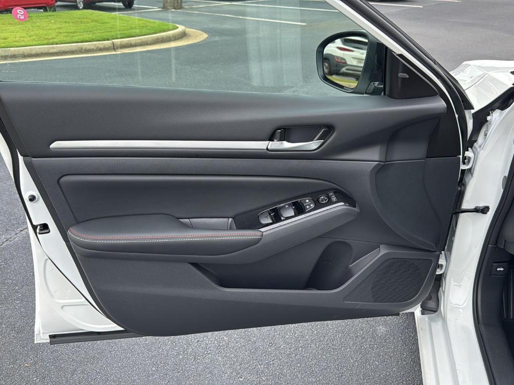new 2025 Nissan Altima car, priced at $30,607
