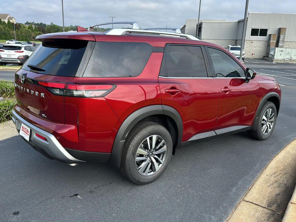 new 2025 Nissan Pathfinder car, priced at $40,721