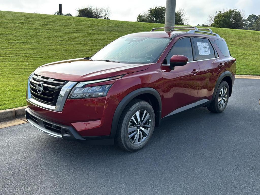 new 2025 Nissan Pathfinder car, priced at $40,721