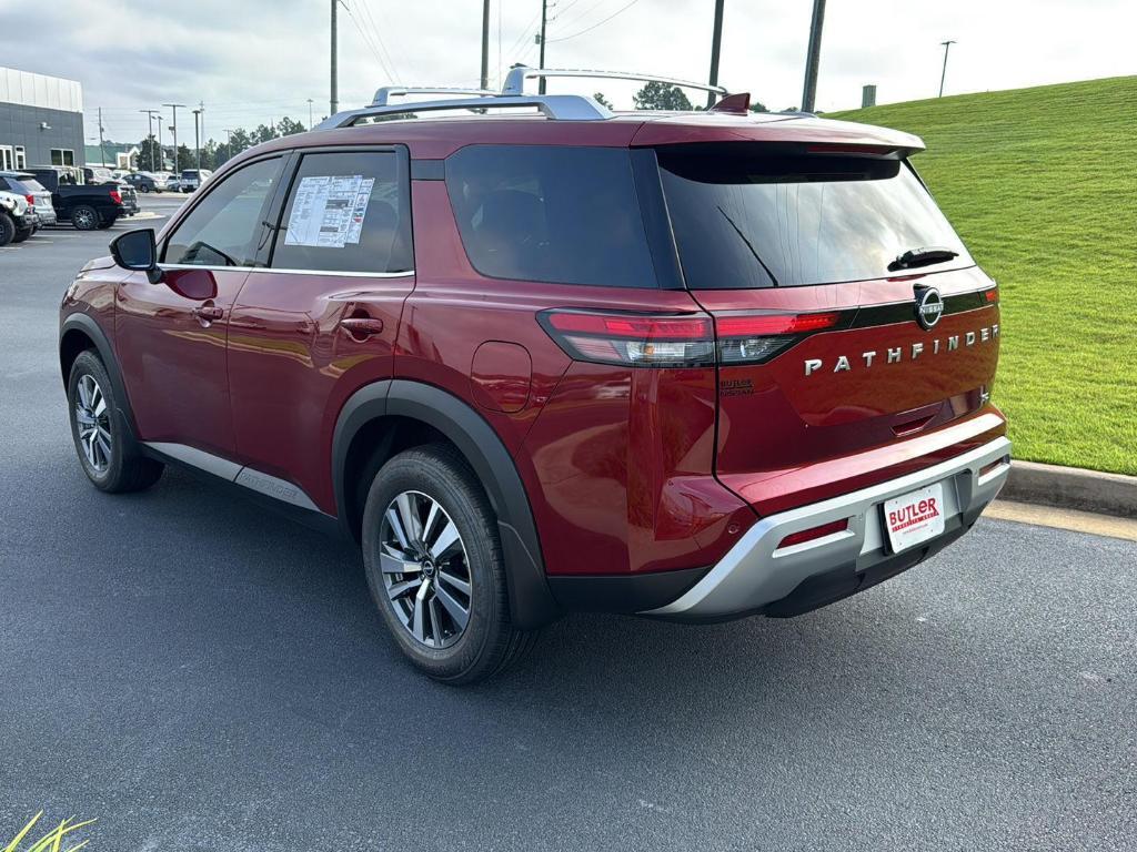 new 2025 Nissan Pathfinder car, priced at $40,721