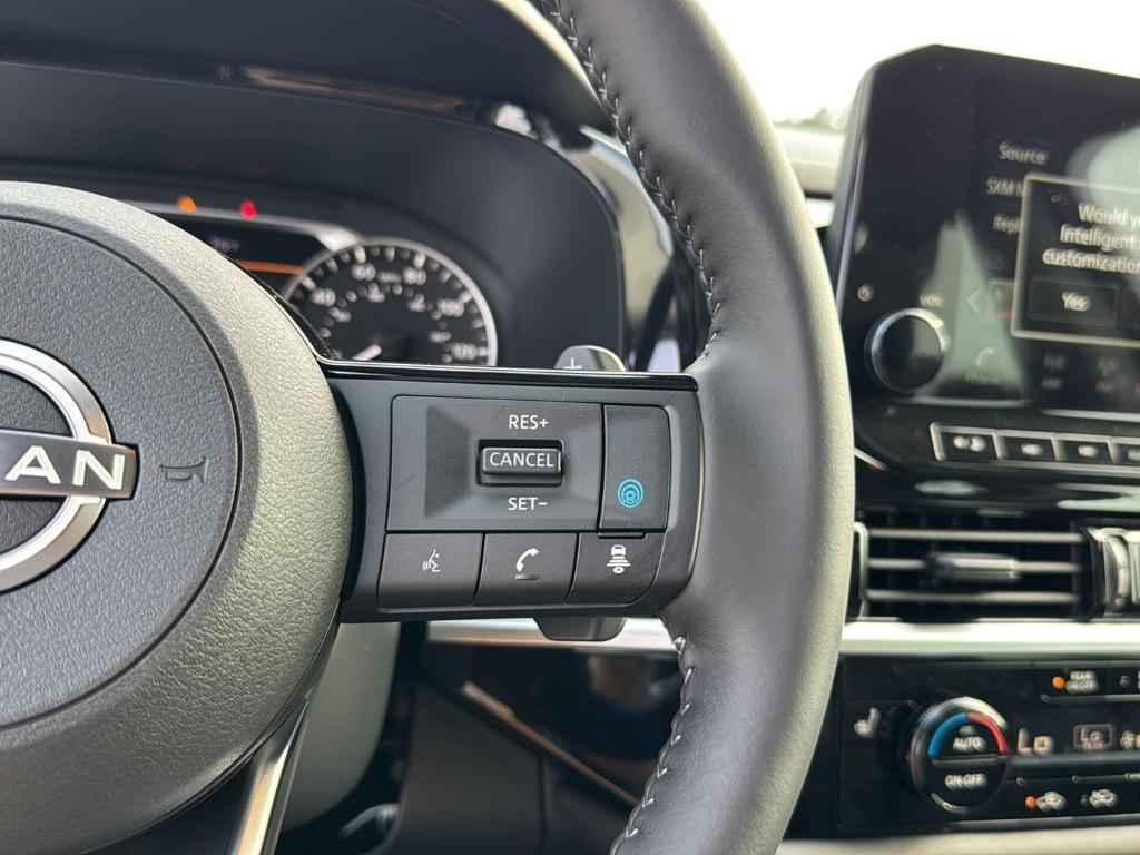 new 2025 Nissan Pathfinder car, priced at $40,721