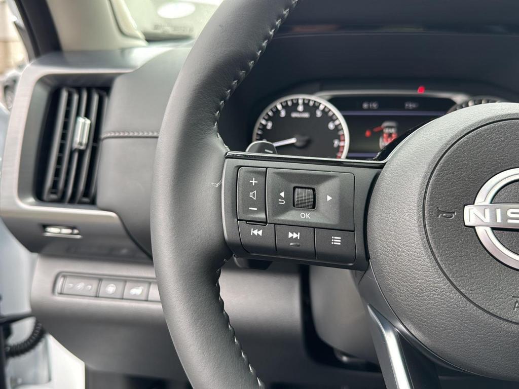 new 2025 Nissan Pathfinder car, priced at $44,904