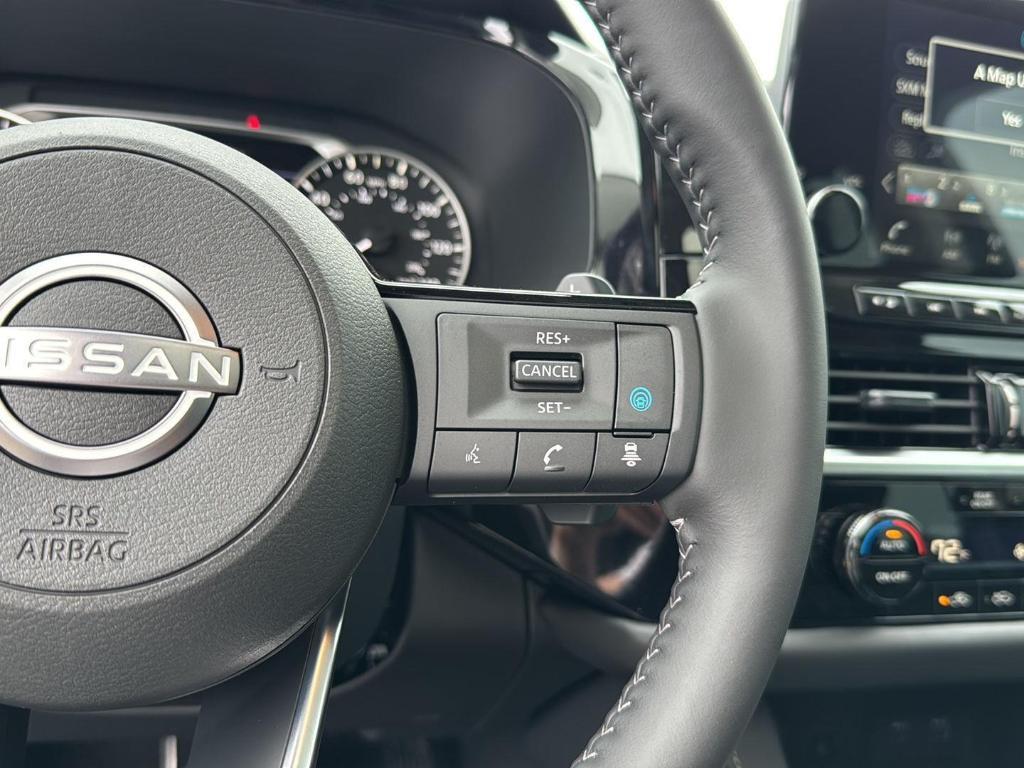 new 2025 Nissan Pathfinder car, priced at $44,904