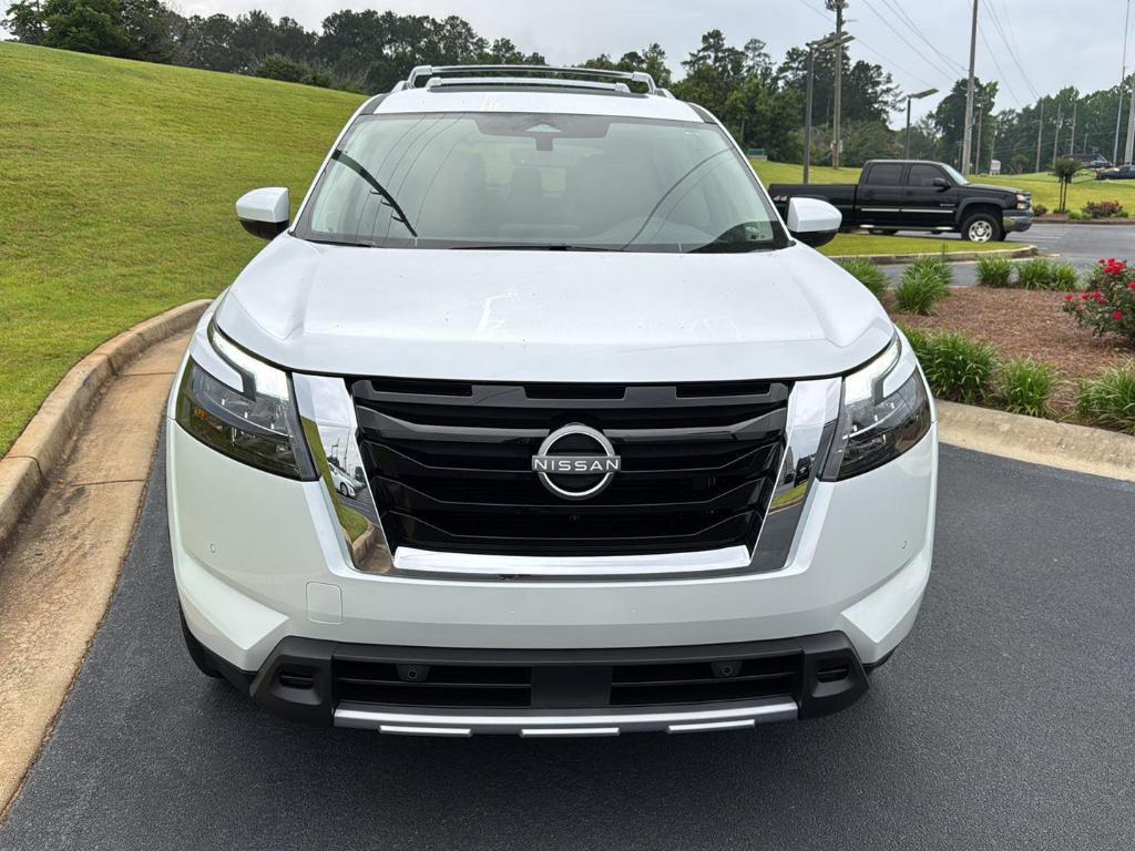 new 2025 Nissan Pathfinder car, priced at $44,904