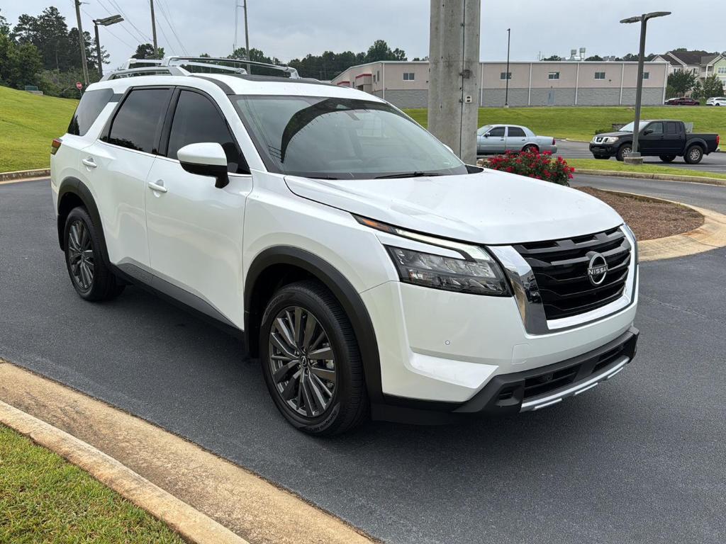 new 2025 Nissan Pathfinder car, priced at $44,904