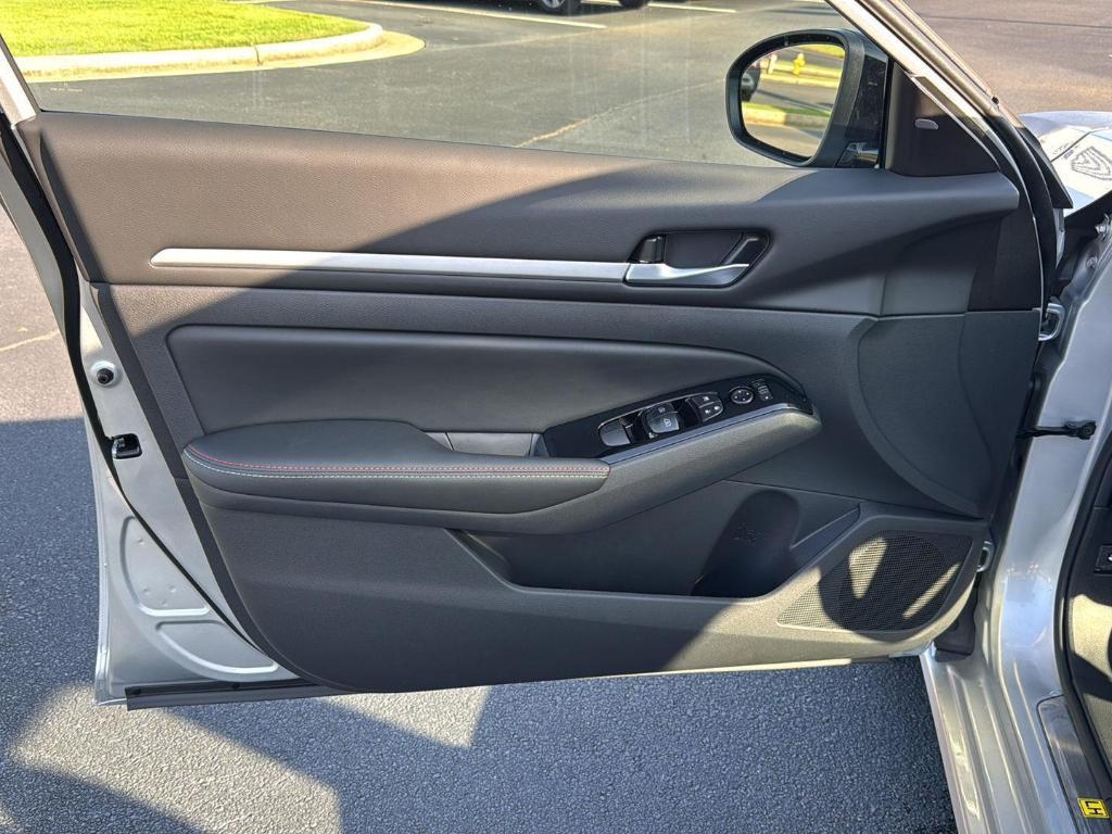 new 2025 Nissan Altima car, priced at $30,445