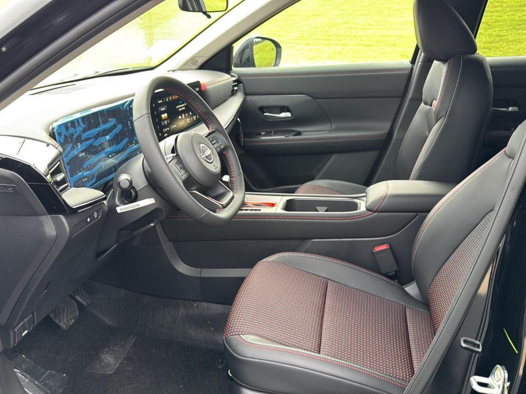 new 2025 Nissan Kicks car, priced at $24,447