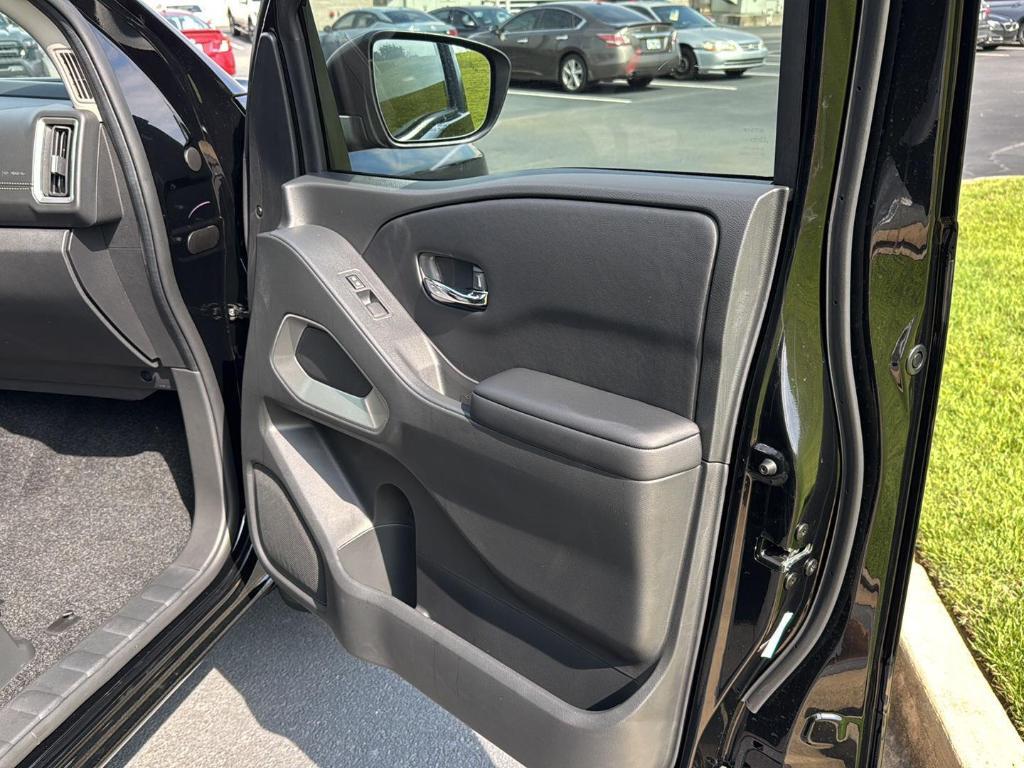 new 2025 Nissan Frontier car, priced at $33,716