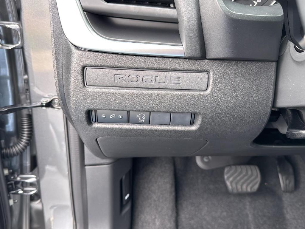 new 2025 Nissan Rogue car, priced at $29,754