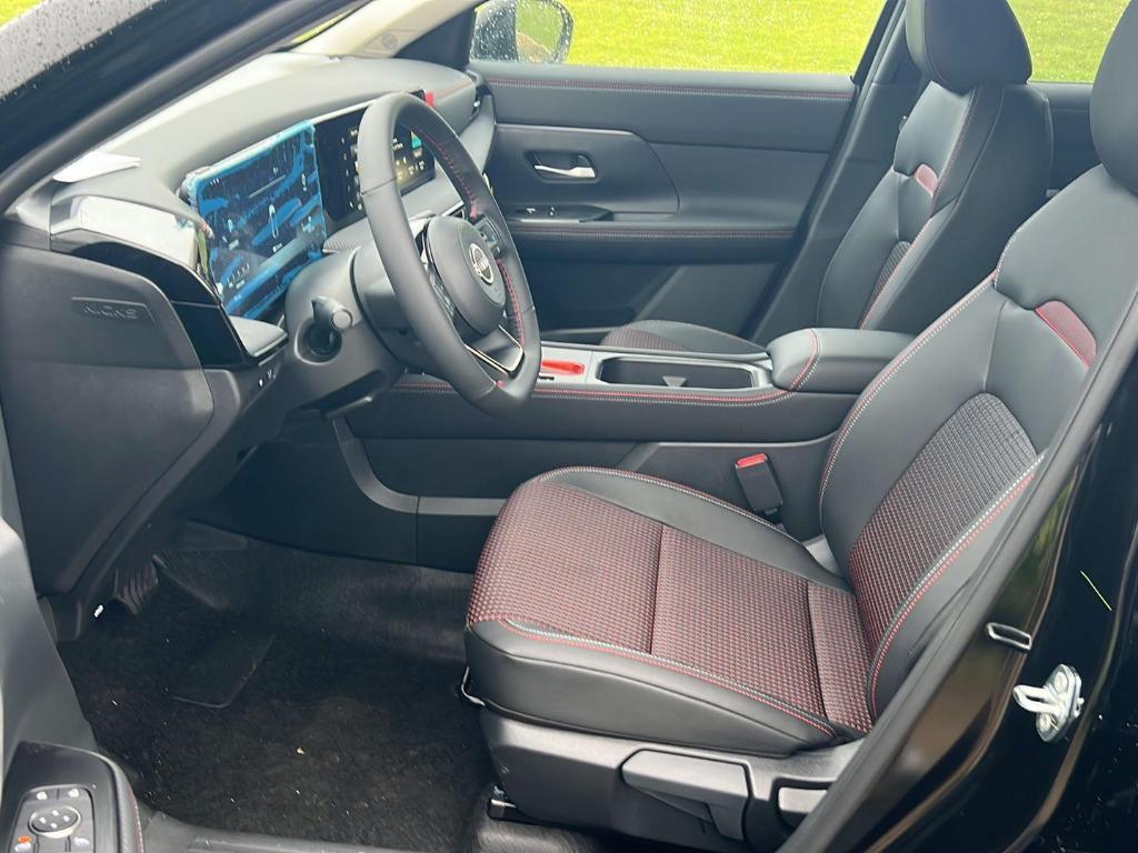 new 2025 Nissan Kicks car, priced at $24,947