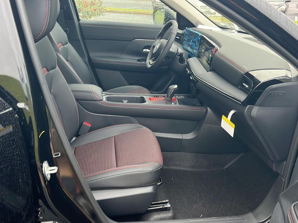 new 2025 Nissan Kicks car, priced at $24,947