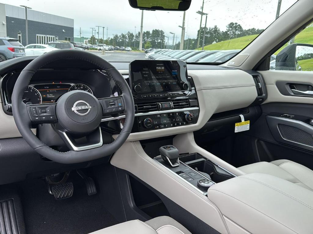 new 2025 Nissan Pathfinder car, priced at $46,698