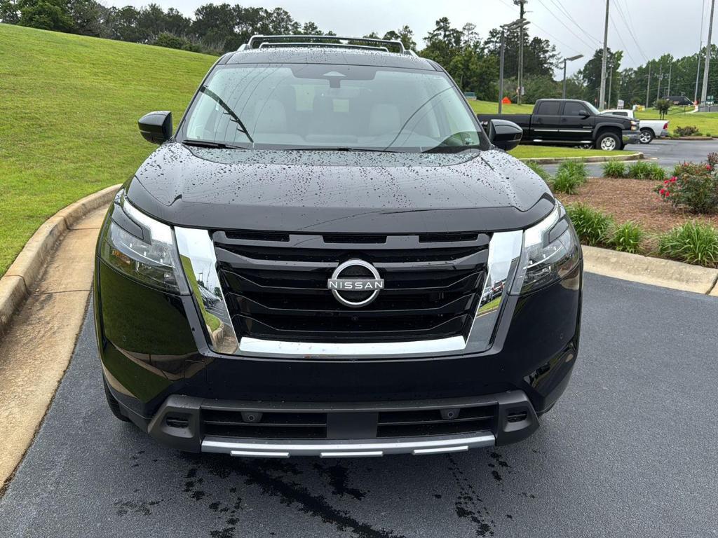 new 2025 Nissan Pathfinder car, priced at $46,698