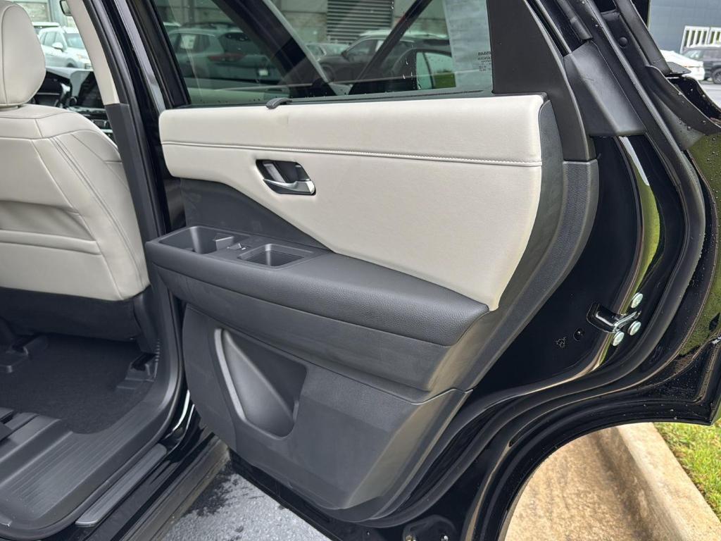 new 2025 Nissan Pathfinder car, priced at $46,698
