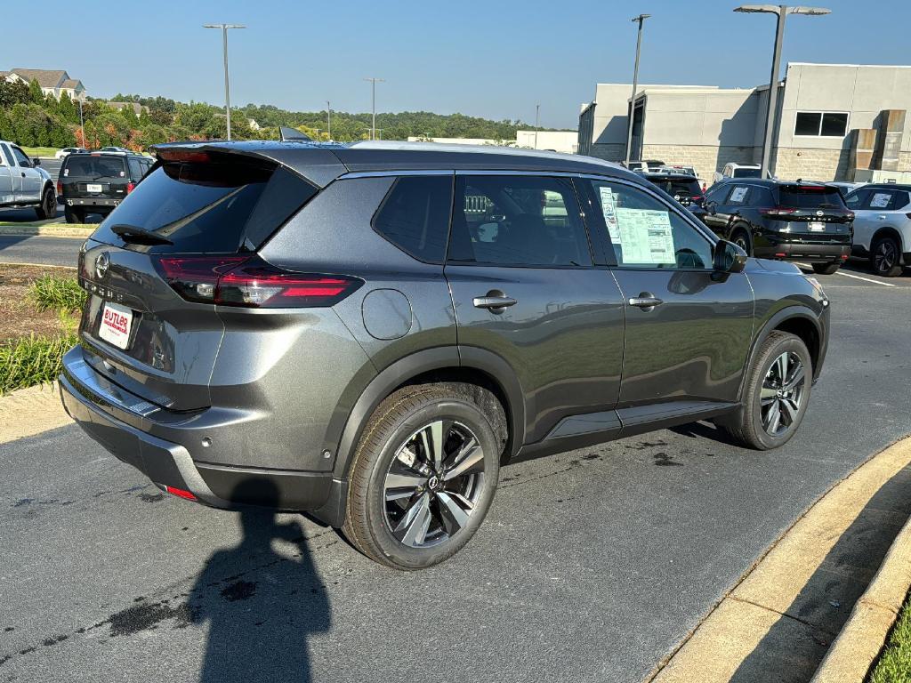 new 2025 Nissan Rogue car, priced at $35,027