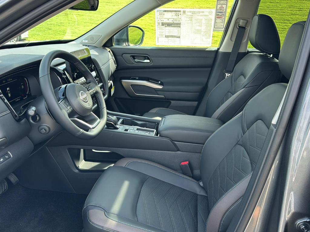 new 2025 Nissan Pathfinder car, priced at $46,857