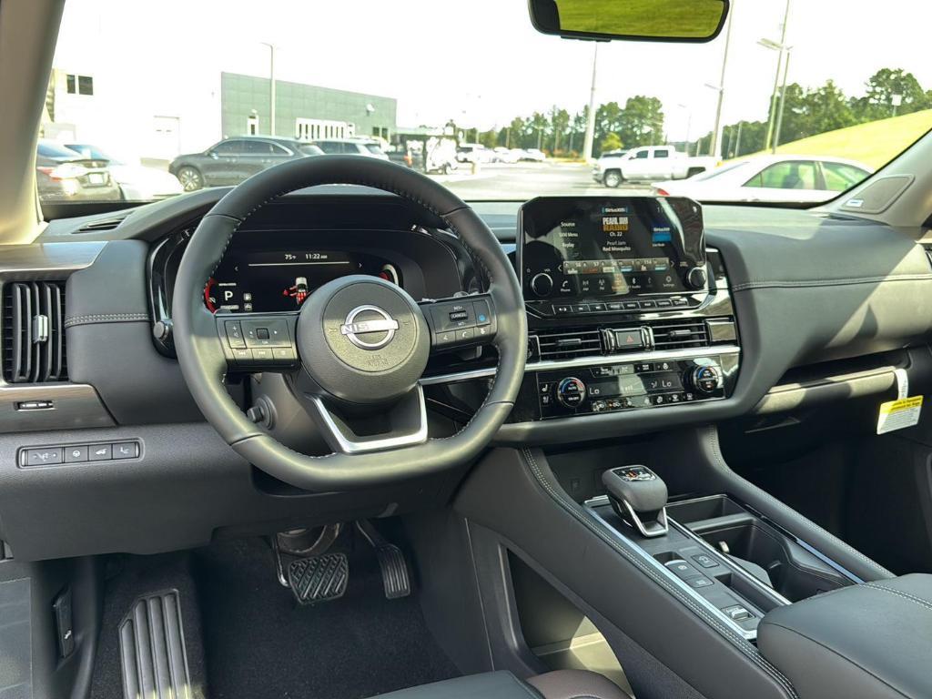 new 2025 Nissan Pathfinder car, priced at $46,857