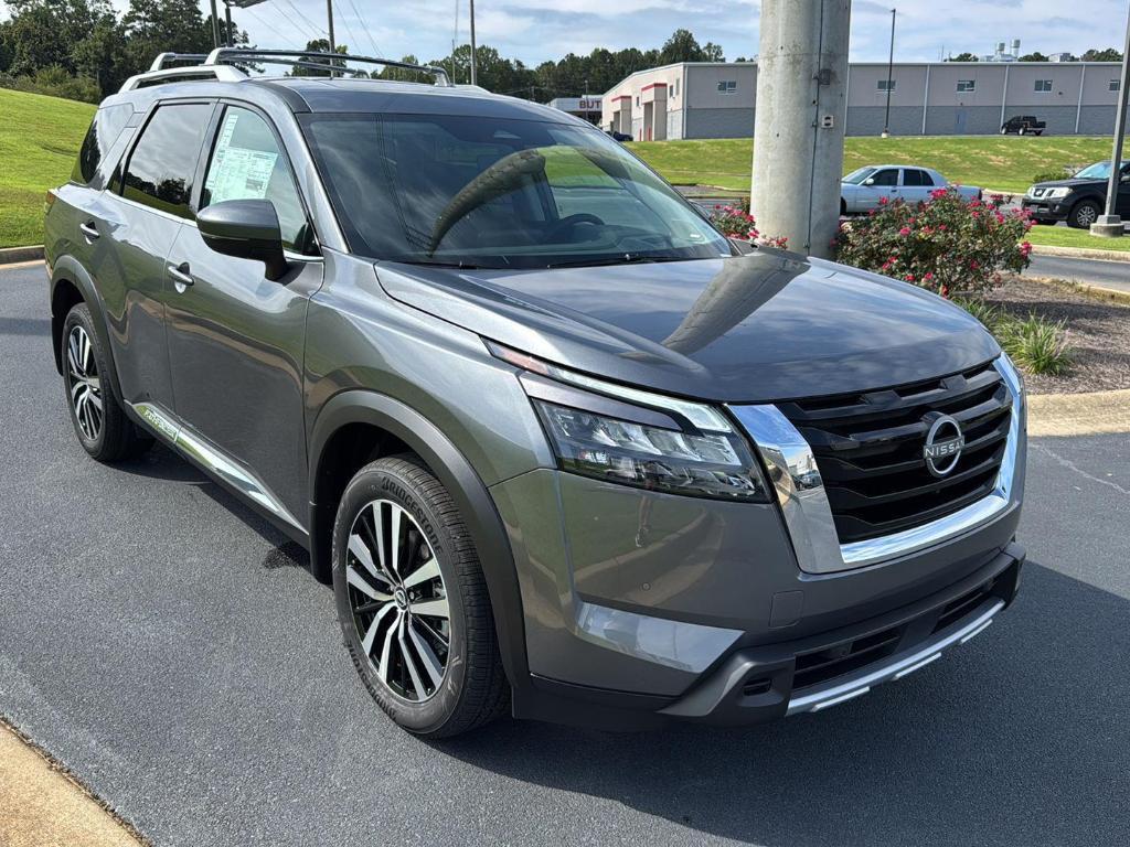 new 2025 Nissan Pathfinder car, priced at $46,857