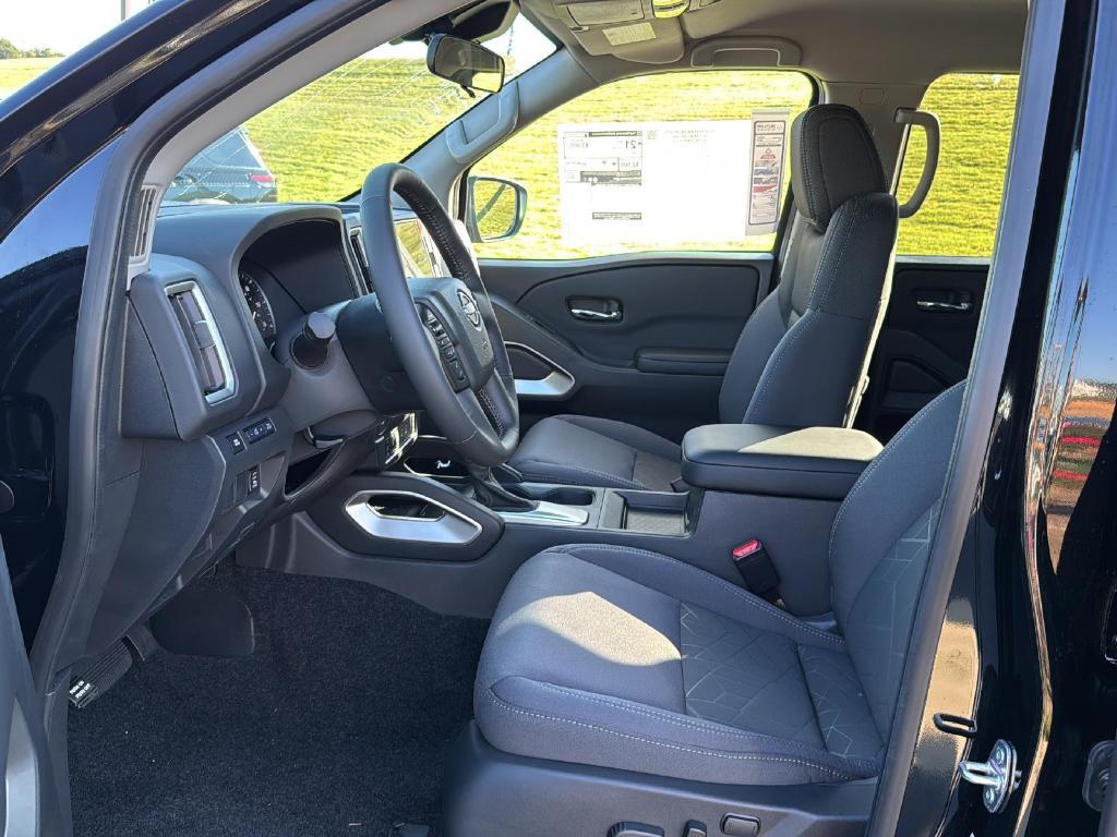 new 2025 Nissan Frontier car, priced at $39,470