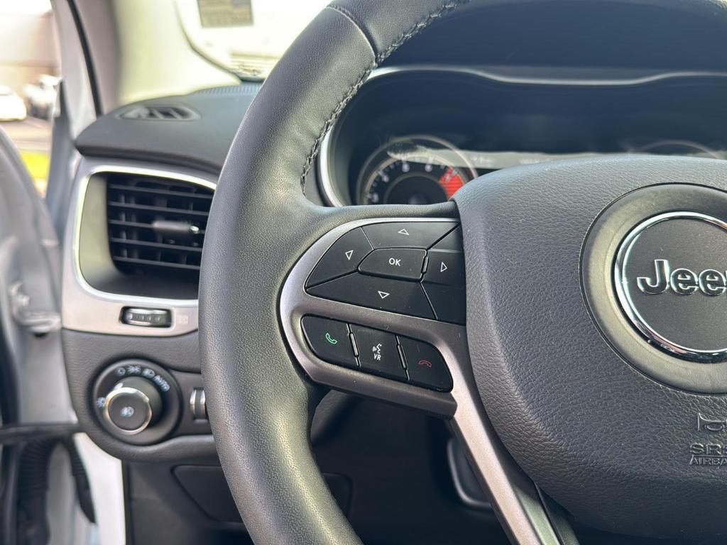 used 2022 Jeep Cherokee car, priced at $19,495