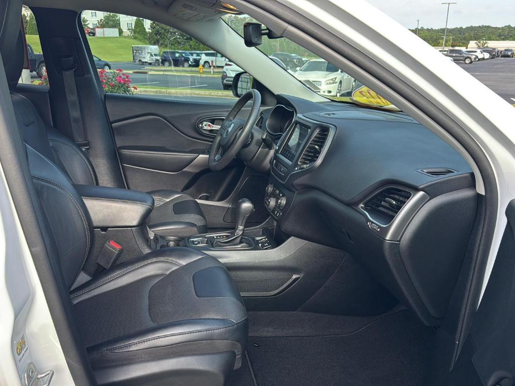 used 2022 Jeep Cherokee car, priced at $19,495