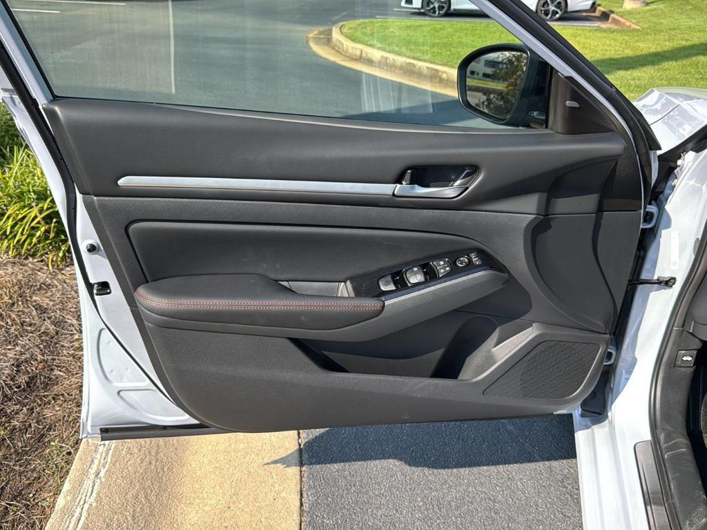 new 2025 Nissan Altima car, priced at $28,734