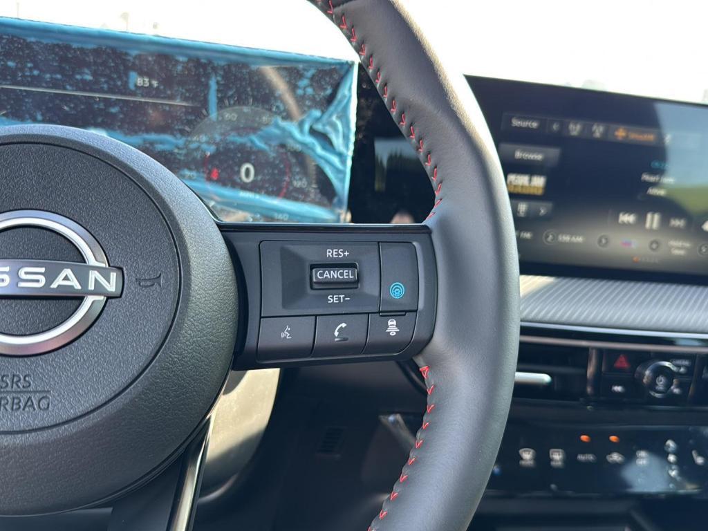 new 2025 Nissan Kicks car, priced at $29,978