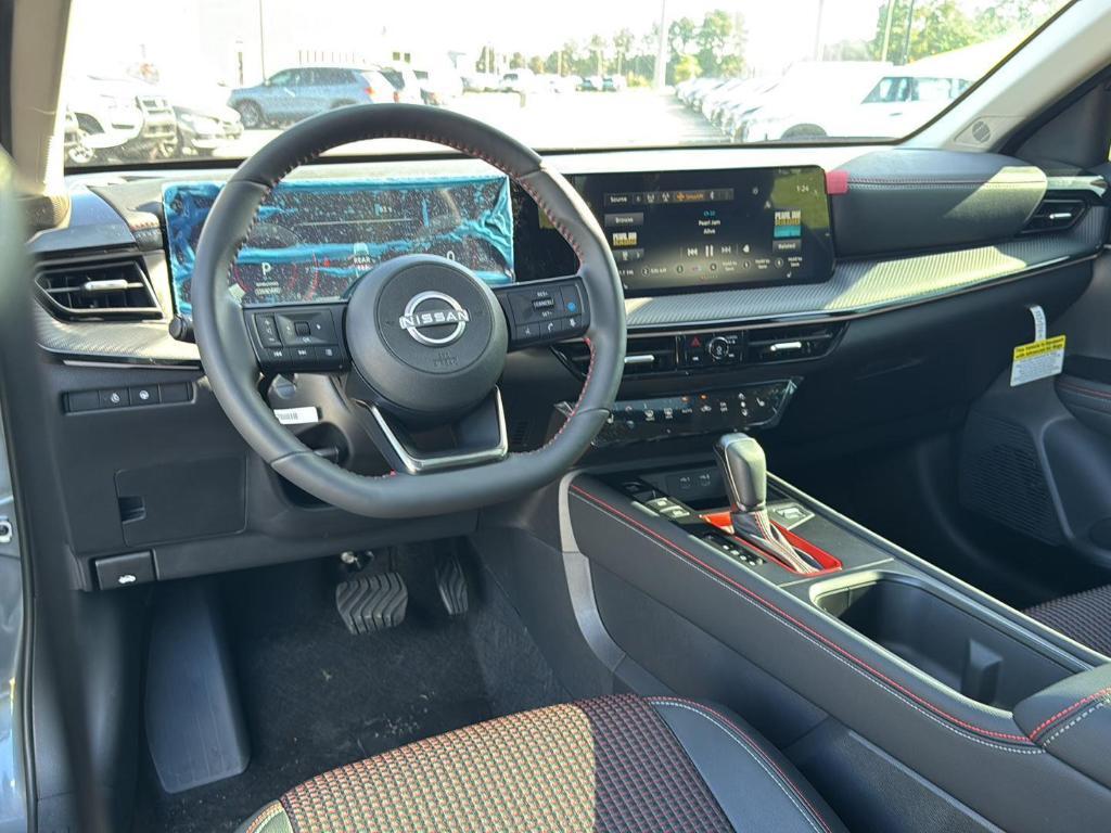 new 2025 Nissan Kicks car, priced at $29,978