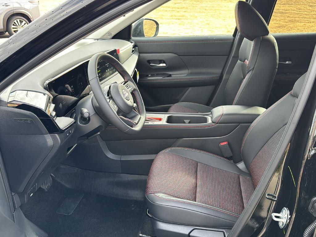 new 2025 Nissan Kicks car, priced at $26,549