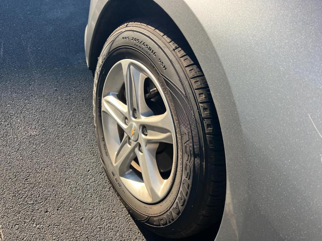 used 2023 Chevrolet Malibu car, priced at $18,895