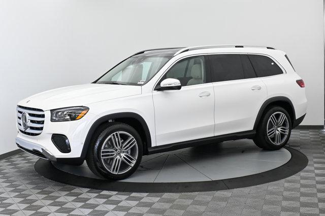 new 2024 Mercedes-Benz GLS 450 car, priced at $90,125