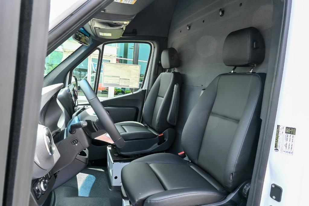 new 2024 Mercedes-Benz eSprinter 2500 car, priced at $83,087