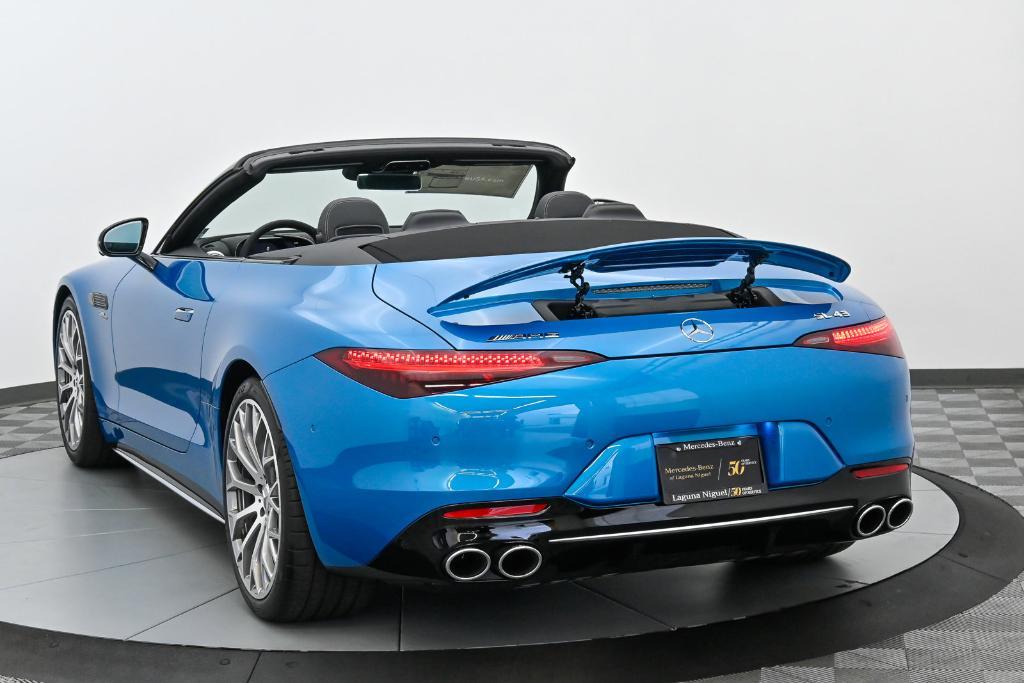 new 2024 Mercedes-Benz AMG SL 43 car, priced at $122,835