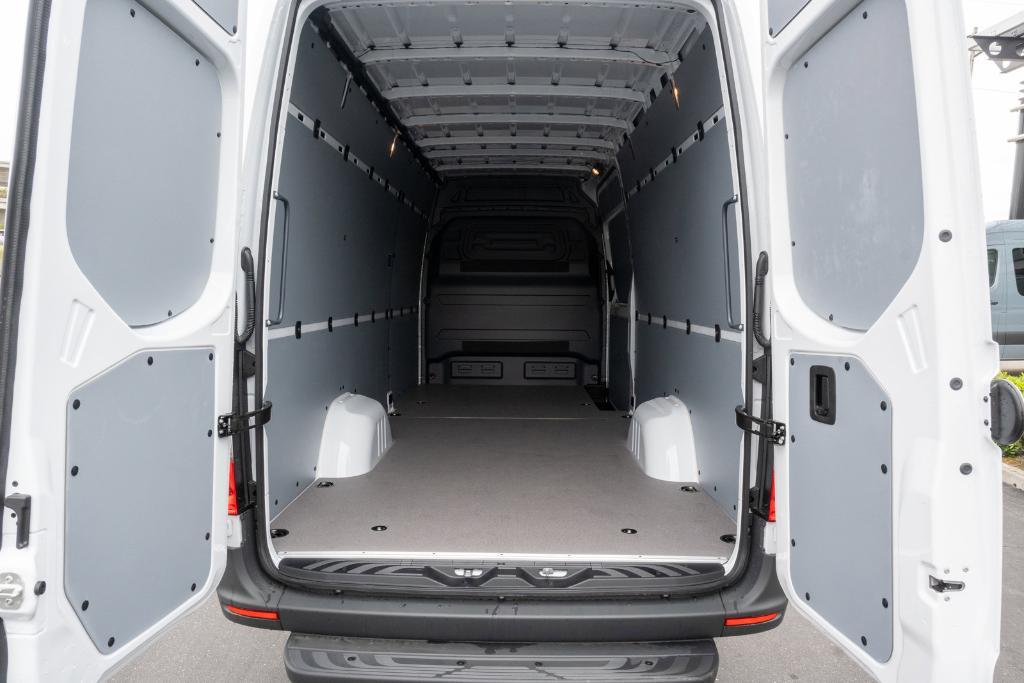 new 2024 Mercedes-Benz eSprinter 2500 car, priced at $82,418