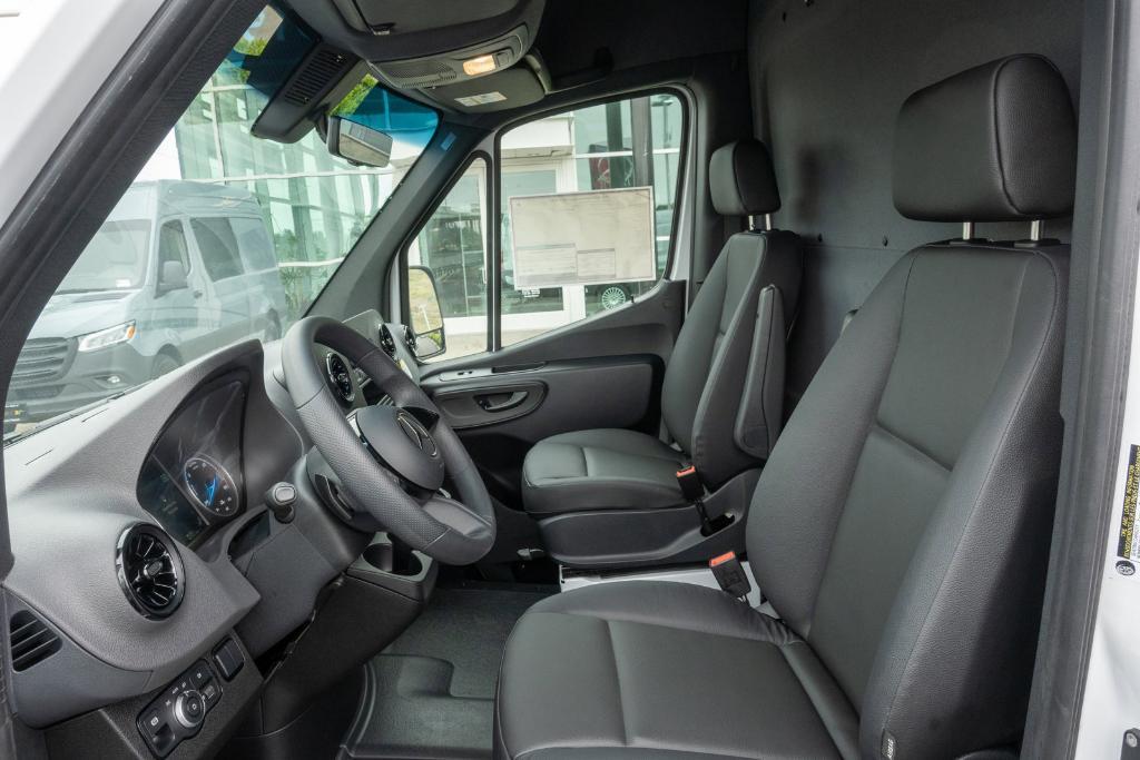 new 2024 Mercedes-Benz eSprinter 2500 car, priced at $82,418