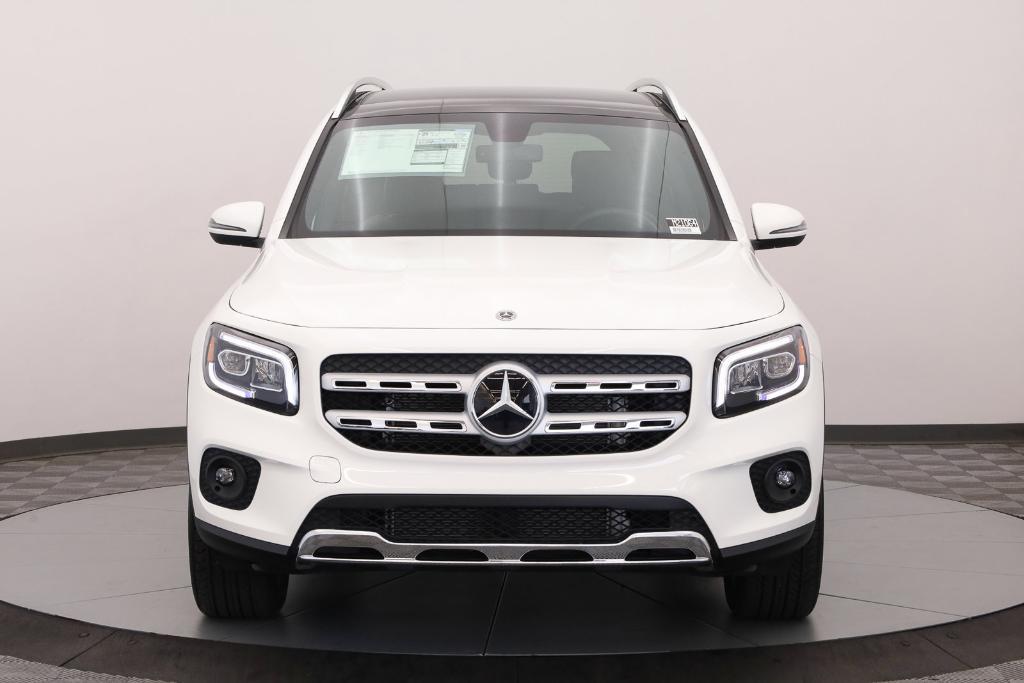 new 2023 Mercedes-Benz GLB 250 car, priced at $49,475
