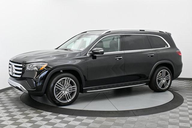 new 2024 Mercedes-Benz GLS 450 car, priced at $92,550