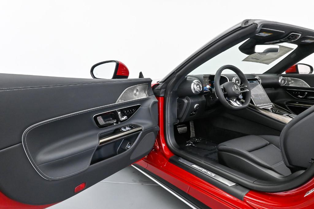 new 2024 Mercedes-Benz AMG SL 43 car, priced at $117,985