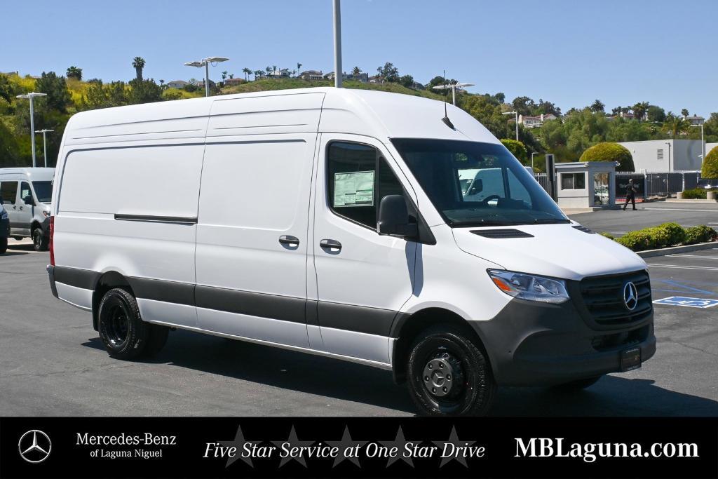 new 2024 Mercedes-Benz Sprinter 3500 car, priced at $70,518