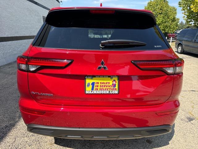 new 2024 Mitsubishi Outlander car, priced at $30,925